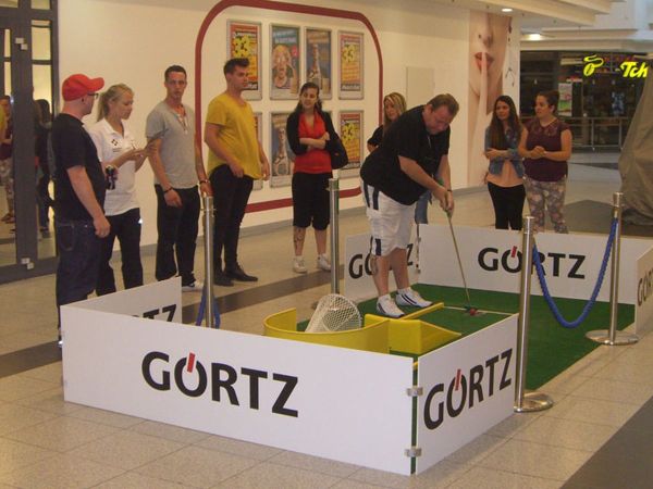 Einkaufszentrum mit Eventspielen
