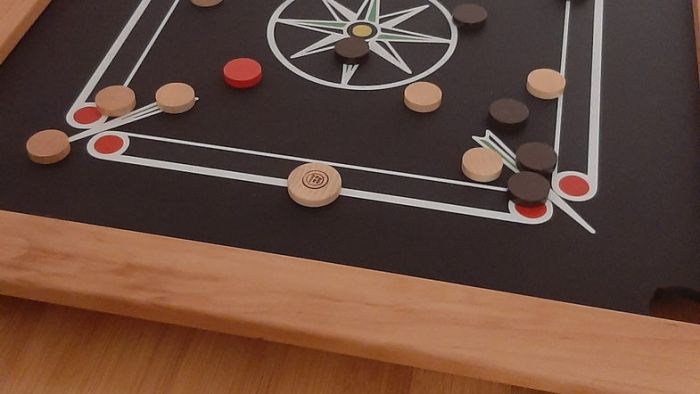 Carrom – Ansicht 2